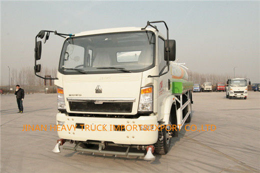 Camion d'arroseuse de l'eau de Howo de lumière de SINOTRUK 50000 litres de camion de pompiers de réservoir d'eau