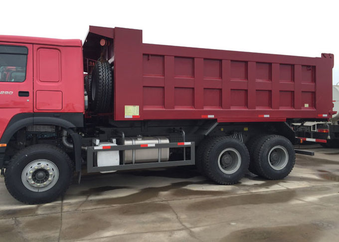 Roues 371HP LHD 10 - 25 CBM 30 du camion à benne basculante de HOWO 10 - 40tons pour l'industrie minière