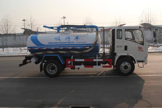 Camion d'aspiration d'eaux d'égout de howo de l'EURO II 6M3 290hp, vitesse de pompe 500r/minute